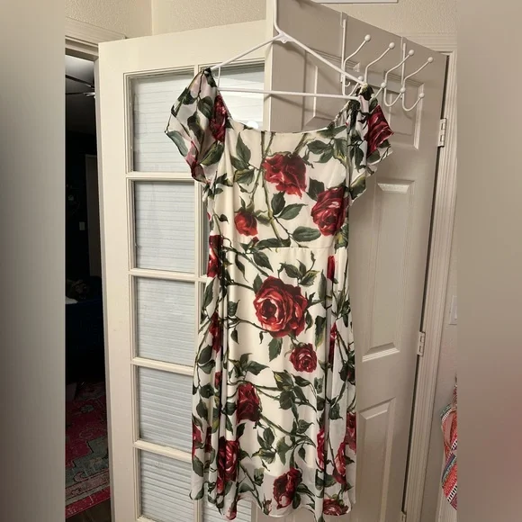 Betsy Johnson off the shoulder dress - Picture 2 of 7